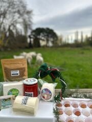 Yılbaşı Sağlık Sepeti (El Yapımı Yılbaşı Süsü ve Keçi Sütlü Sabun Hediyeli)